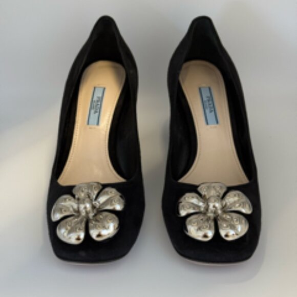Prada Black Suede Flower Block Heel Pumps 37.5 (US 7.5) - Picture 1 of 9